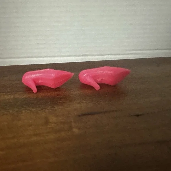 Barbie doll shoes dark pink pumps heels - Picture 5 of 5